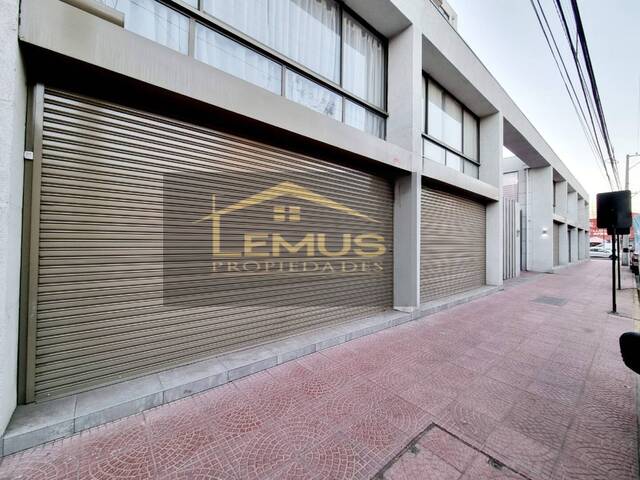 #83 - Local Comercial para Arriendo en Los Andes - V - 3