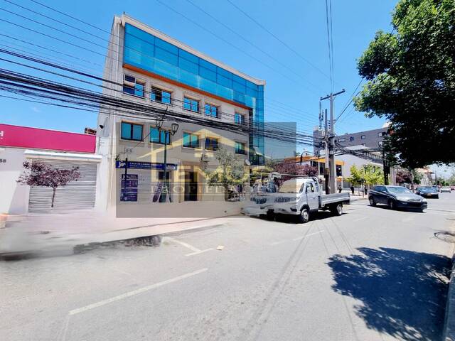 #200 - Oficina para Arriendo en Los Andes - V - 1